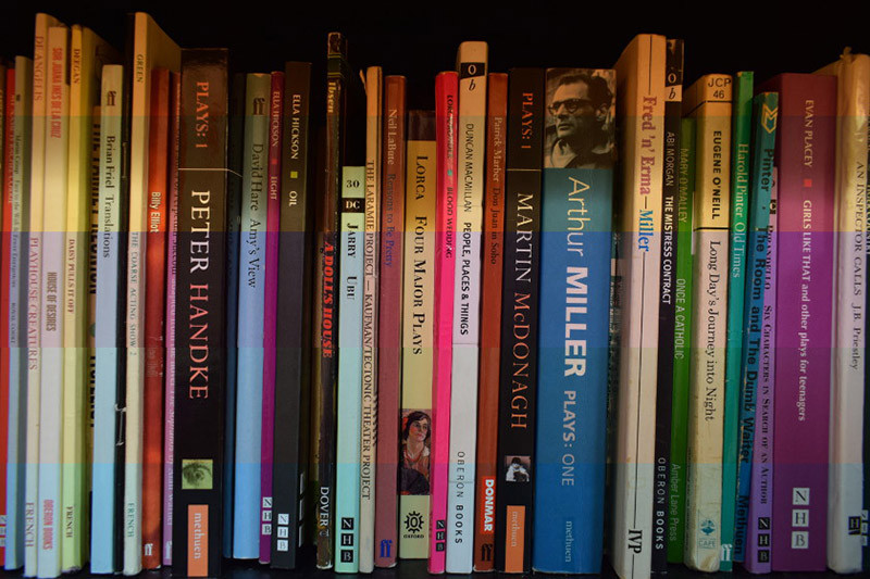 Ví dụ về các preset cân bằng trắng phổ biến trên ứng dụng camera: bóng râm, nắng, huỳnh quang, tự động, đèn sợi đốt