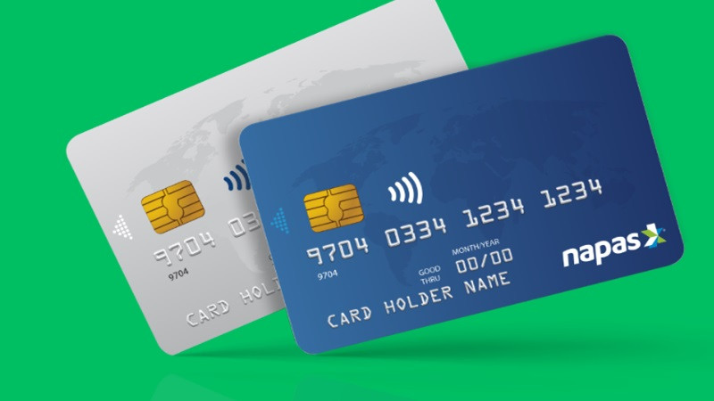 Vị trí số CVV ở mặt sau thẻ ngân hàng, liên quan đến bảo mật thẻ NAPAS