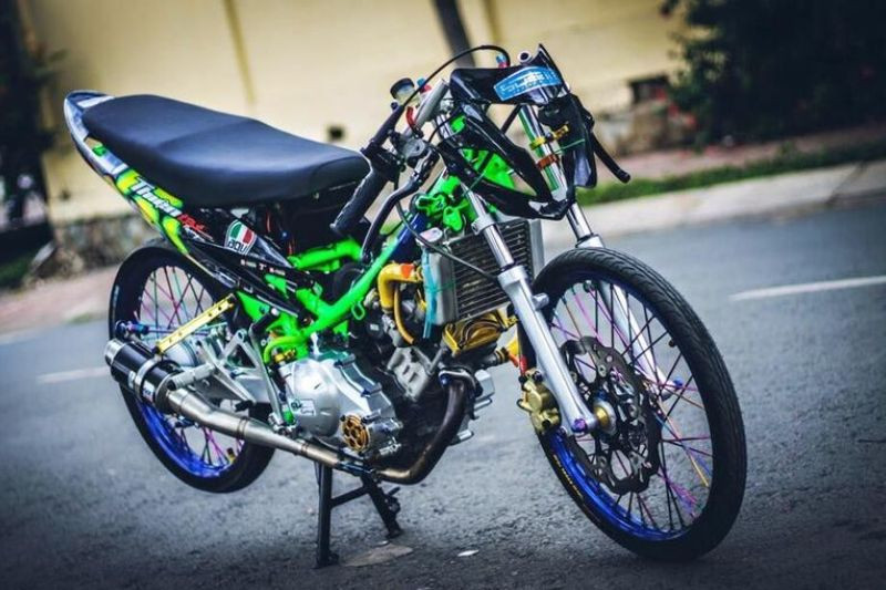 Xe độ màu xanh dương nổi bật với thiết kế hiện đại