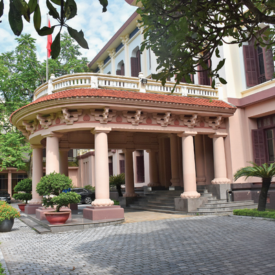 Bảo tàng Mỹ thuật Việt Nam với kiến trúc Pháp cổ kết hợp yếu tố truyền thống Việt Nam