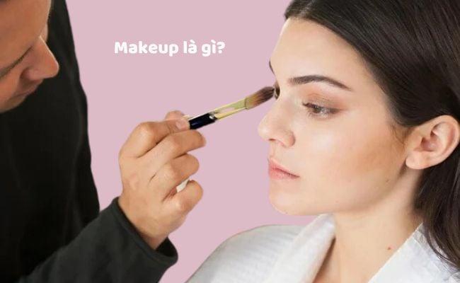 Hướng dẫn chi tiết từng bước cách vẽ đường viền mắt mỏng sát chân mi cho người mới bắt đầu học vẽ mắt nước