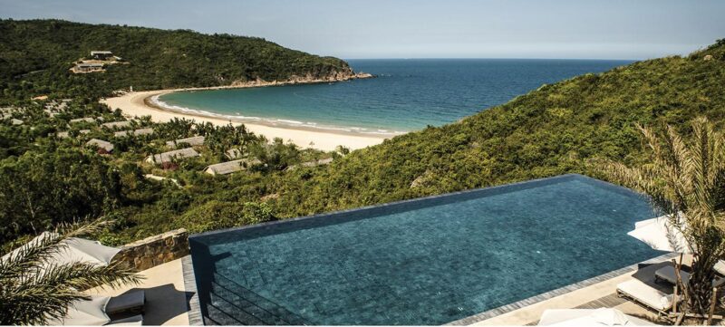 Phác thảo cơ bản hình dáng sóng biển đơn giản với các đường cong uốn lượn tự nhiên