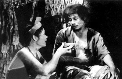 Tranh vẽ Chí Phèo và Thị Nở với cảm xúc mãnh liệt, thể hiện tình yêu và bi kịch sâu sắc