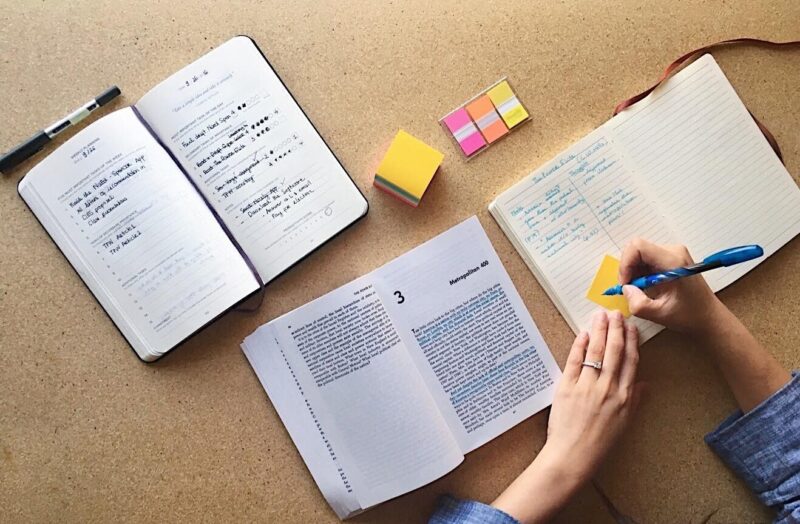 Kỹ thuật vẽ nhân vật truyện tranh từ cơ bản đến nâng cao trong tài liệu PDF tự học