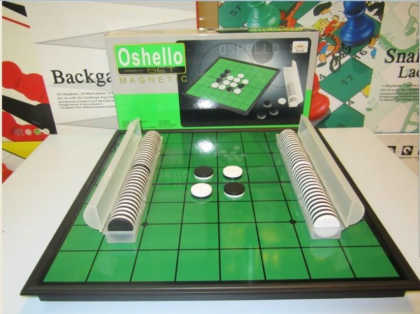 Phác thảo lưới ô vuông 8x8 cho cách vẽ bàn cờ vua chi tiết