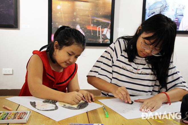 Khám Phá Thế Giới Màu Sắc Qua Sách Mỹ Thuật Lớp 4 Bức tranh phong cảnh quê hương đơn giản được vẽ bởi học sinh lớp 4 từ sách mỹ thuật