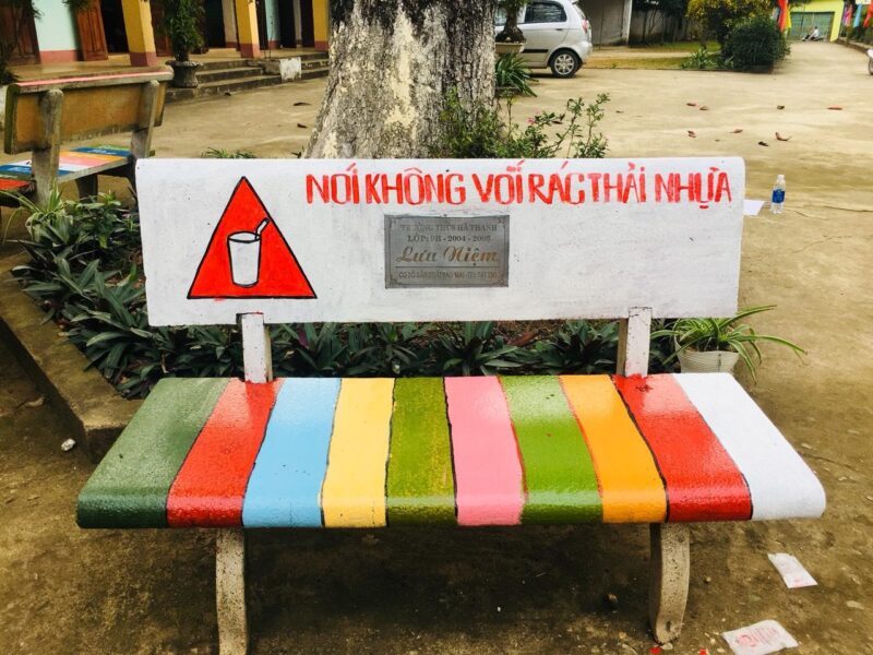 Nét Đẹp Trong Tranh Vẽ Đội Thiếu Niên Tiền Phong Bức tranh vẽ đội thiếu niên tiền phong đang tham gia sinh hoạt tập thể đầy vui tươi và ý nghĩa