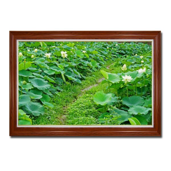 Bức tranh vẽ làng quê Việt Nam đơn giản tái hiện cánh đồng lúa chín vàng rực rỡ dưới ánh nắng