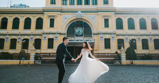 Khám Phá Vẻ Đẹp Thành Phố Cảng Qua Tranh Vẽ Về Hải Phòng Tranh vẽ Nhà Hát Lớn Hải Phòng cổ kính uy nghi dưới ánh nắng chiều