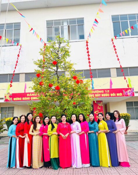 Vẽ tranh tệ nạn xã hội ma túy: Lời cảnh tỉnh từ nghệ thuật Bức tranh vẽ người nghiện ma túy thể hiện nỗi đau khổ, tuyệt vọng và sự tàn phá của tệ nạn xã hội đến con người
