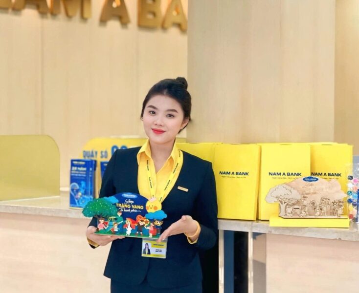 Khơi Nguồn Cảm Hứng Vẽ Tranh Chủ Đề Trung Thu Sáng Tạo Vẽ tranh chủ đề Trung Thu gia đình sum vầy phá cỗ đêm trăng rằm ấm áp
