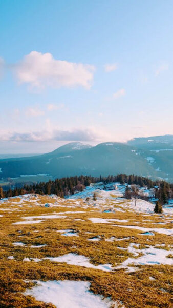 Ảnh nền đẹp 8K núi non hùng vĩ