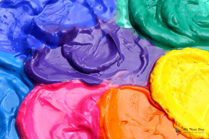 Màu acrylic có độc không: Đánh giá và Sử dụng an toàn Các đặc điểm nổi bật của màu acrylic khi sử dụng