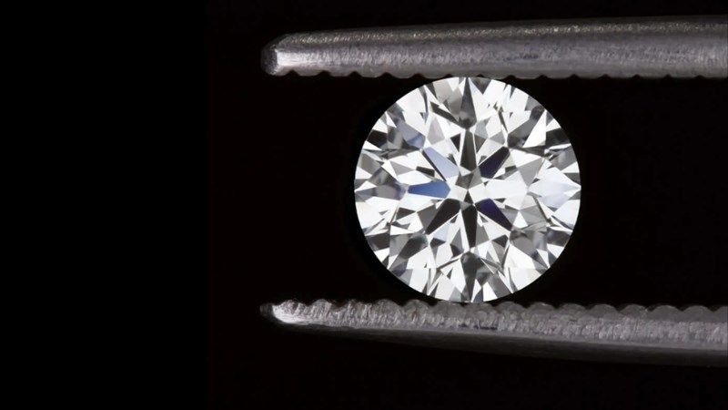 Đơn vị Carat dùng đo trọng lượng kim cương và đá quý