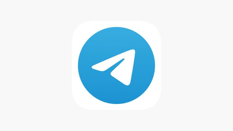 Giao diện ứng dụng nhắn tin Telegram trên màn hình điện thoại
