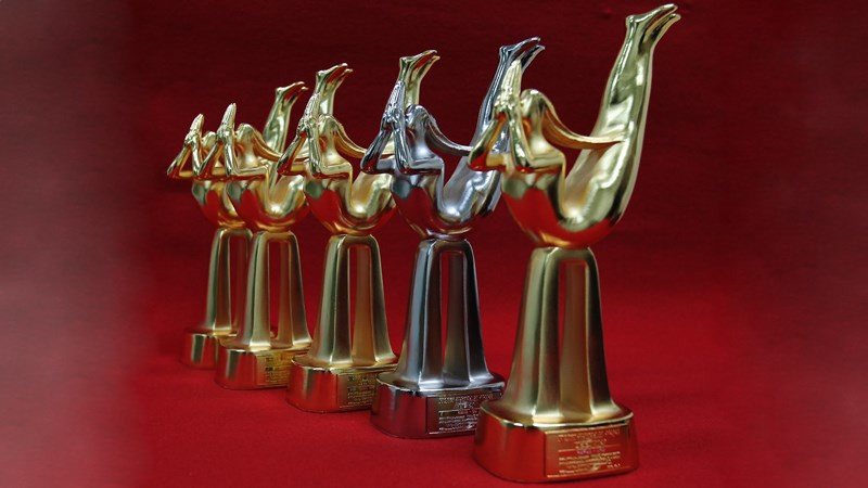 Daesang Là Gì? Giải Thưởng Cao Quý Nhất Làng Giải Trí Hàn Quốc Hình ảnh biểu tượng của giải thưởng Daesang, đại diện cho 'đại tượng' hoặc 'giải thưởng lớn nhất'