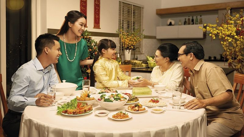 Hình ảnh minh họa đêm giao thừa thiêng liêng, khoảnh khắc chuyển giao năm cũ và năm mới