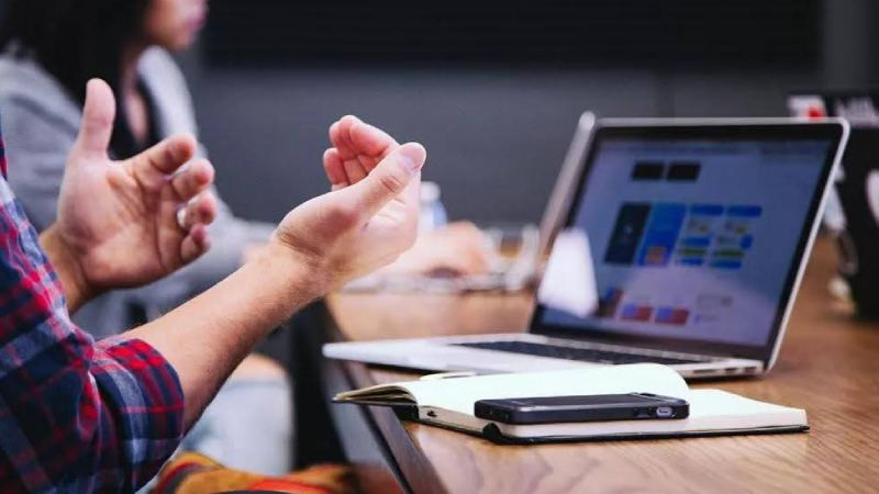 Hình ảnh mô tả khái niệm MOD (Moderator) - người điều phối cộng đồng trực tuyến