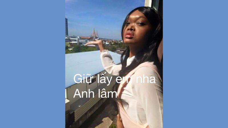 Hình ảnh người phụ nữ có biểu cảm hài hước, được sử dụng làm meme