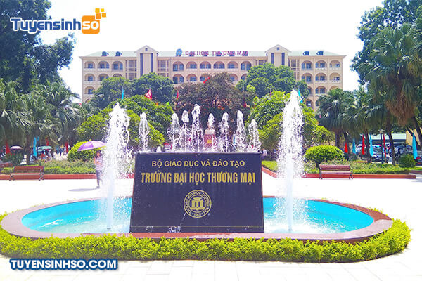 Khám phá thông tin tuyển sinh mới nhất Đại học Thương mại Hình ảnh toàn cảnh khuôn viên Đại học Thương mại khang trang