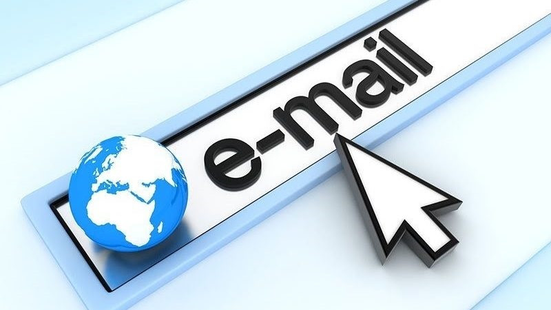 Hình minh họa khái niệm thư điện tử (email) truyền tải thông điệp qua internet