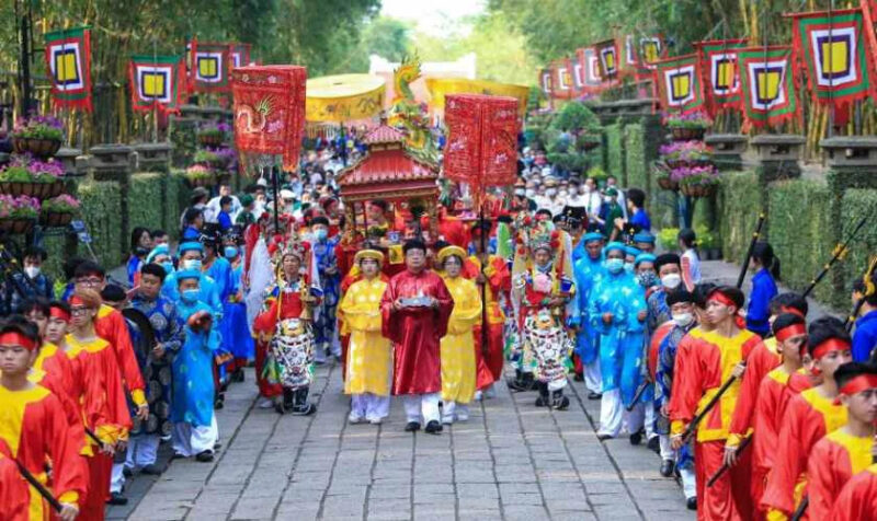 Không khí trang nghiêm tại Lễ hội Đền Hùng ngày Giỗ Tổ