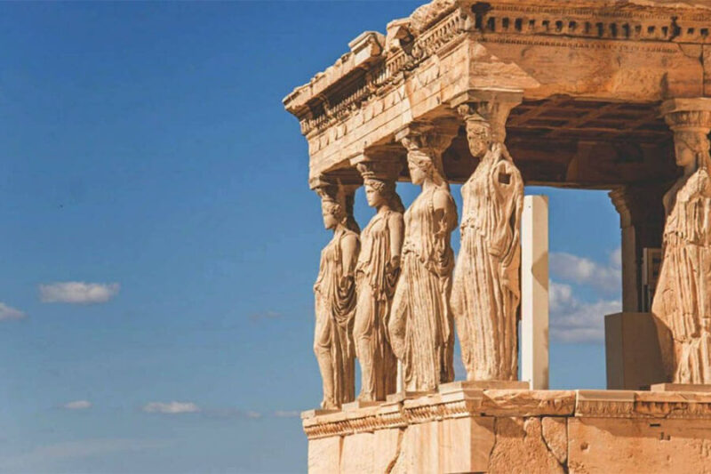 Nghệ thuật điêu khắc Romanesque trên cổng nhà thờ