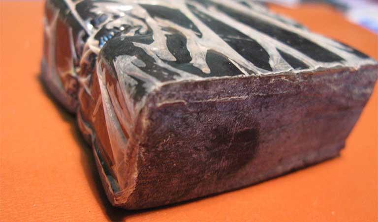 Anh huong cua nong do va thoi gian den mau sac cua cao ho cot ngam ruou